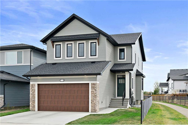 197 Wildrose Drive, Strathmore