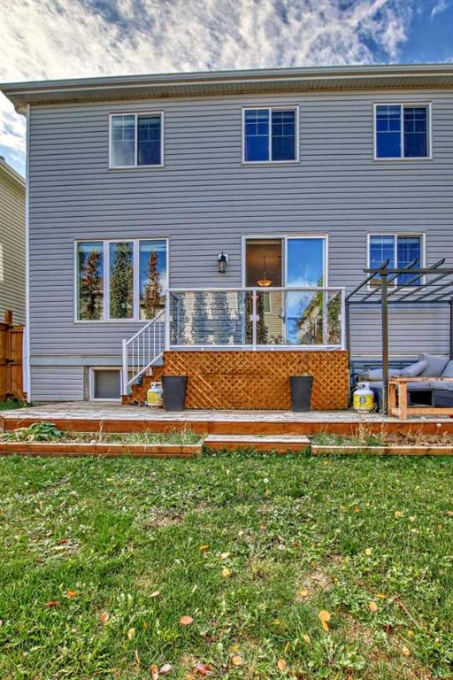 310 Windridge View SW