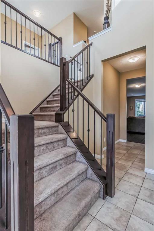 310 Windridge View SW
