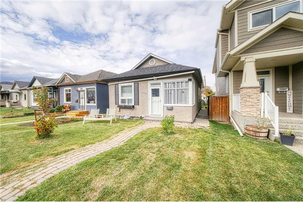 210 20 Avenue NW, Calgary
