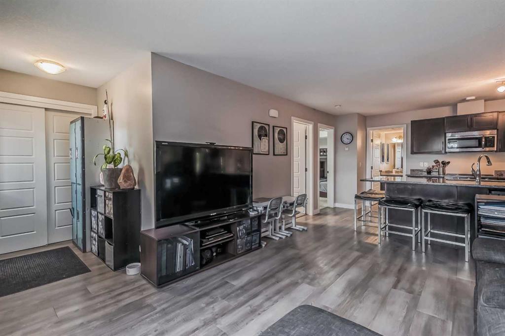 2781 Chinook Winds Drive SW, #1105