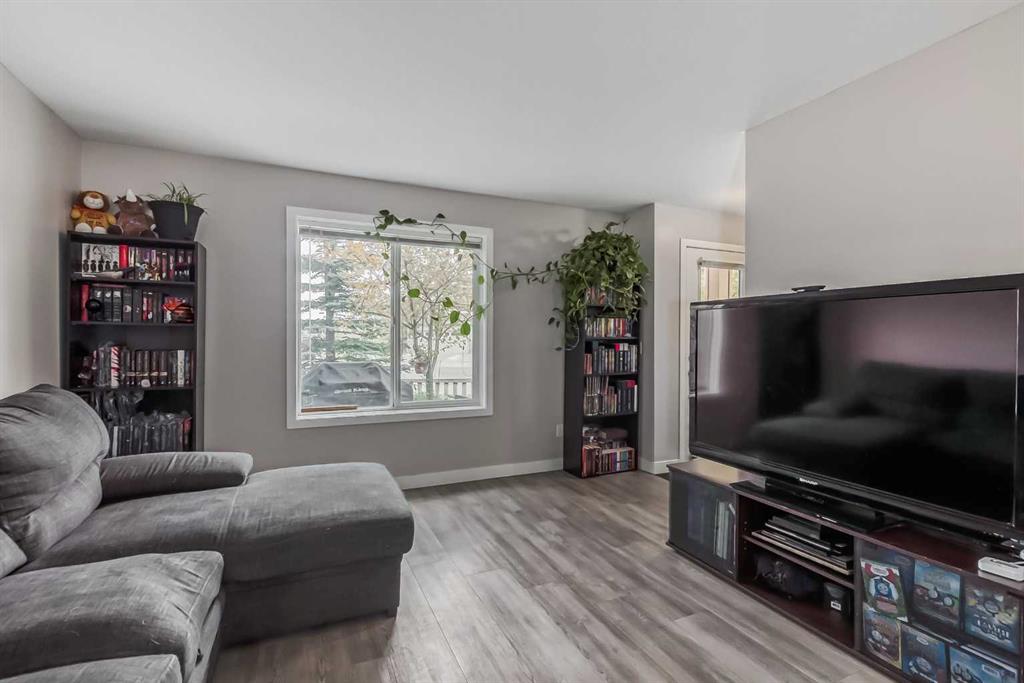 2781 Chinook Winds Drive SW, #1105