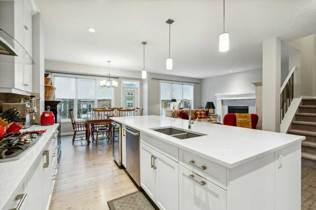 11 Sundown Way