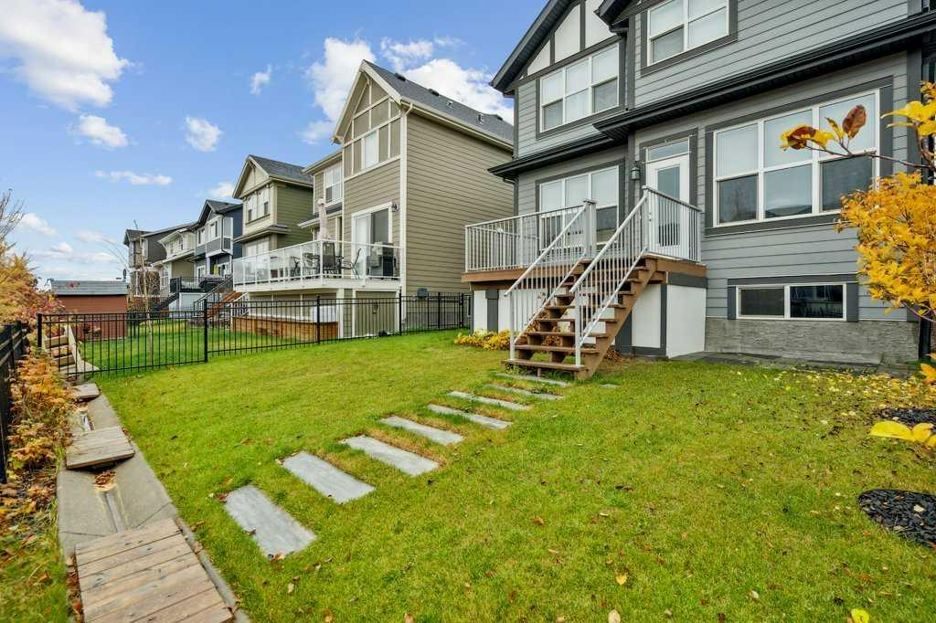11 Sundown Way