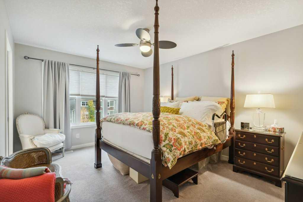 11 Sundown Way