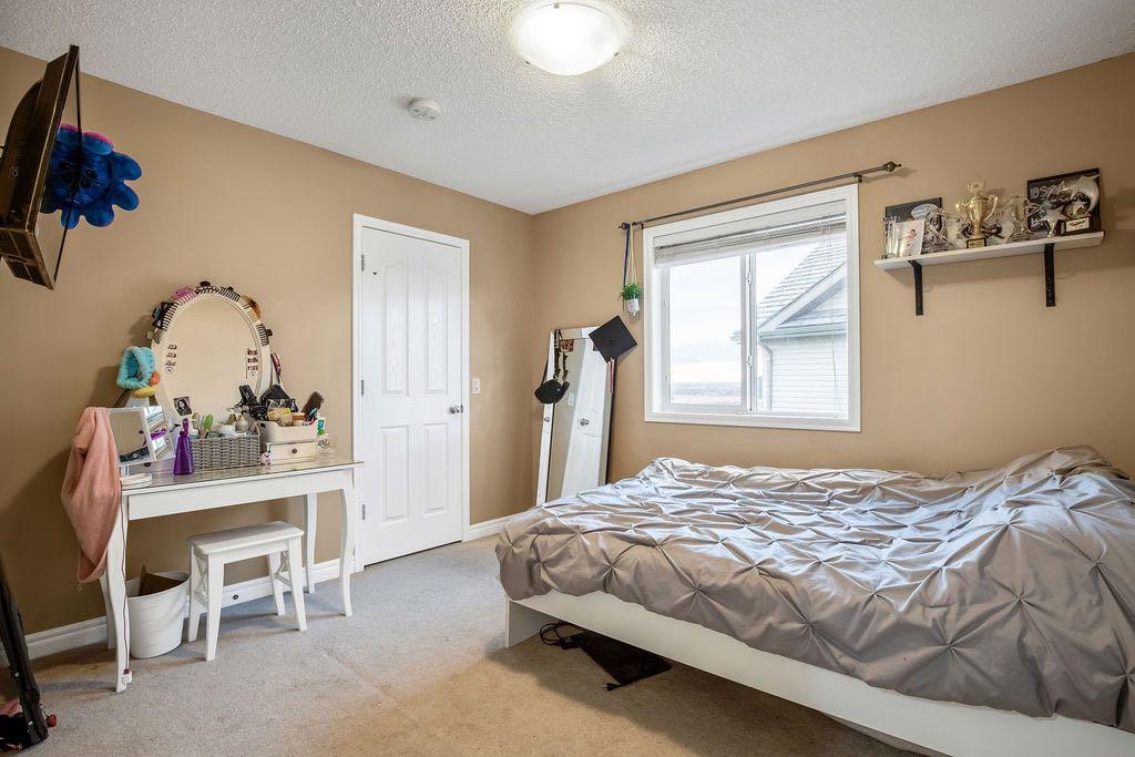 286 Gleneagles View