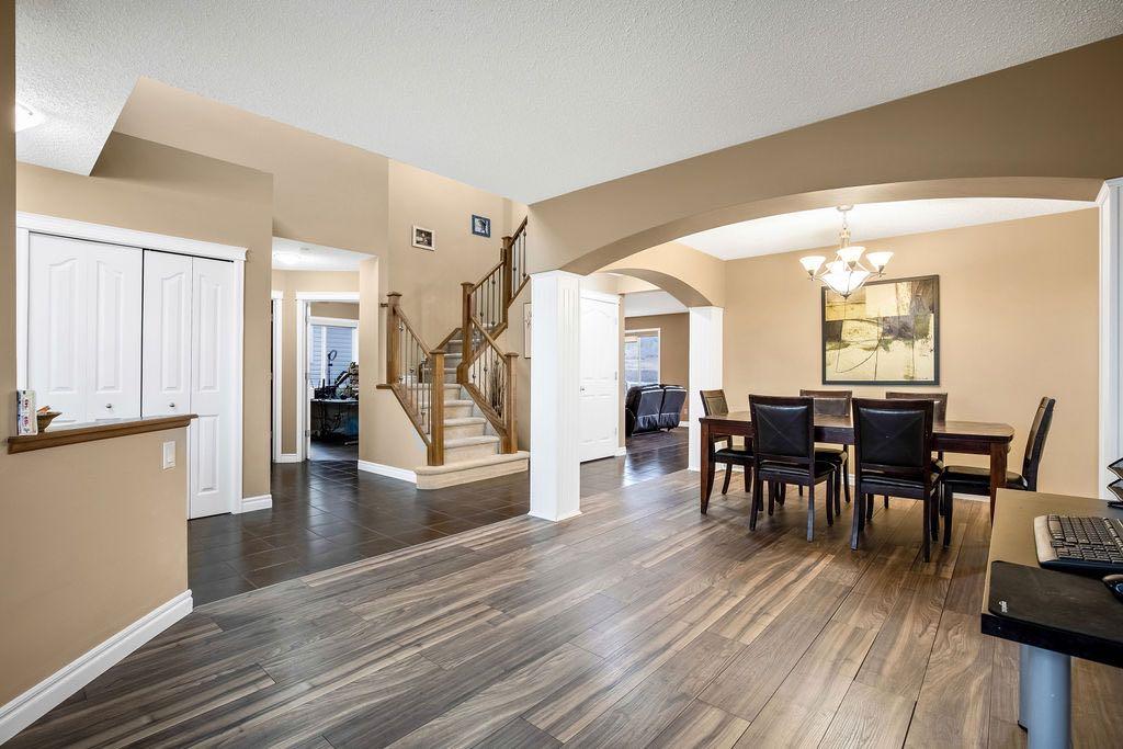 286 Gleneagles View
