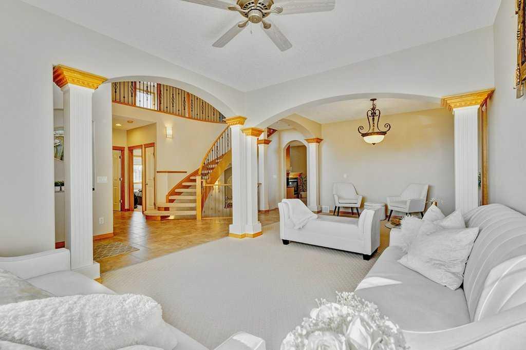 757 Qualicum Beach Bay