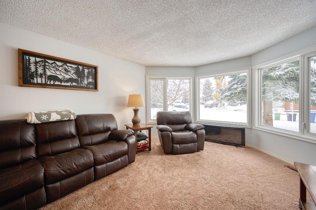 7 Sunset Crescent