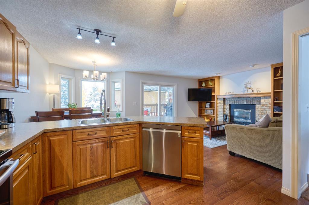 7 Sunset Crescent