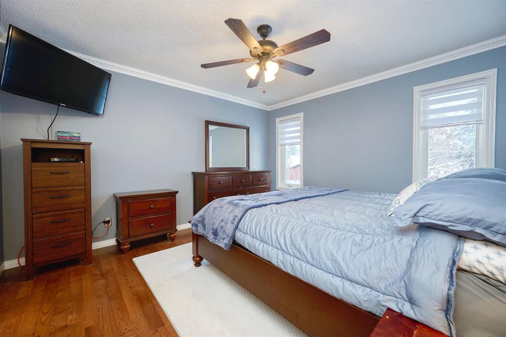 7 Sunset Crescent