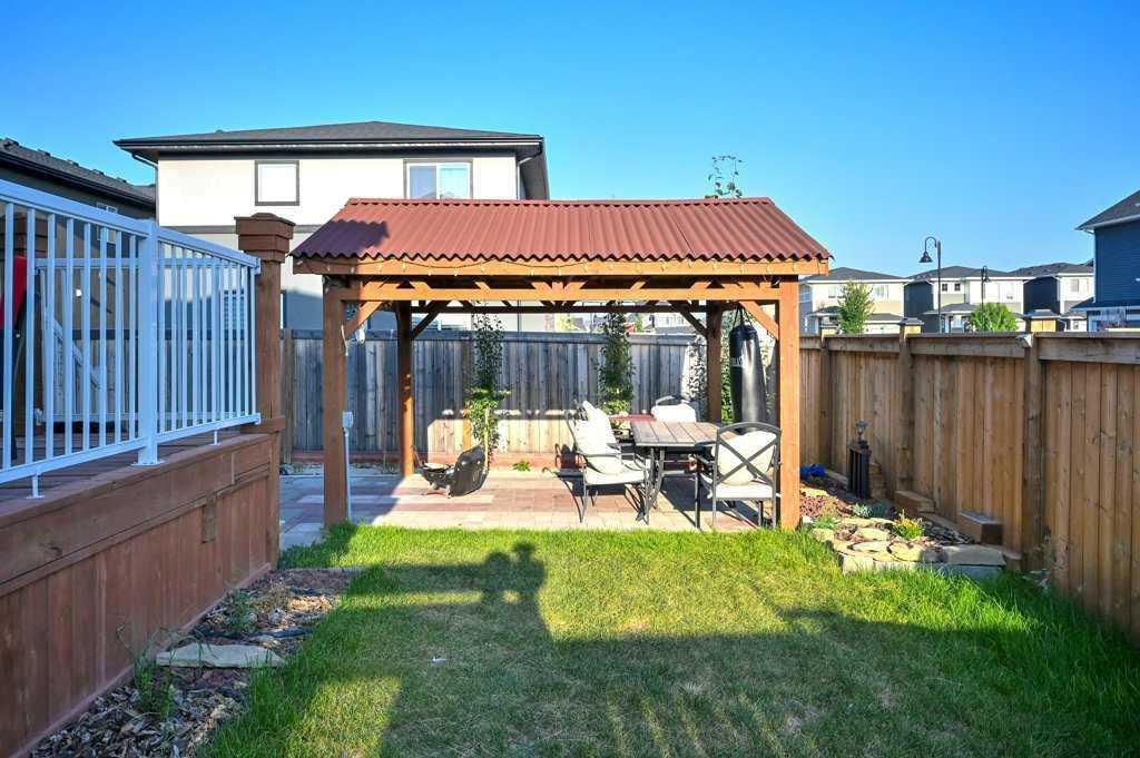 184 BAYVIEW Street SW