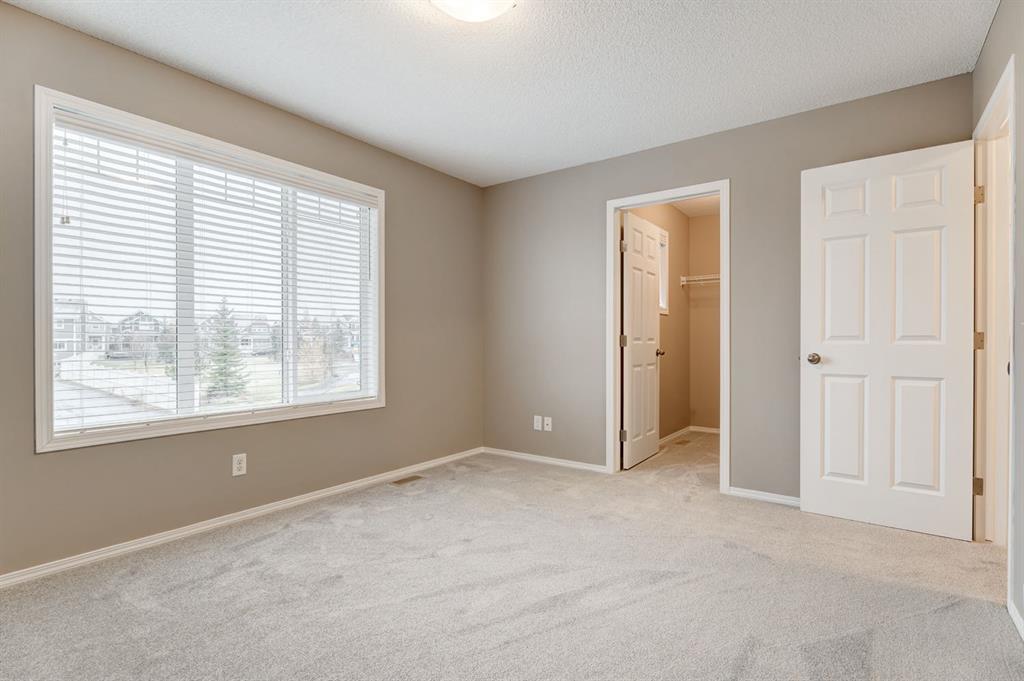 504 River Heights Green