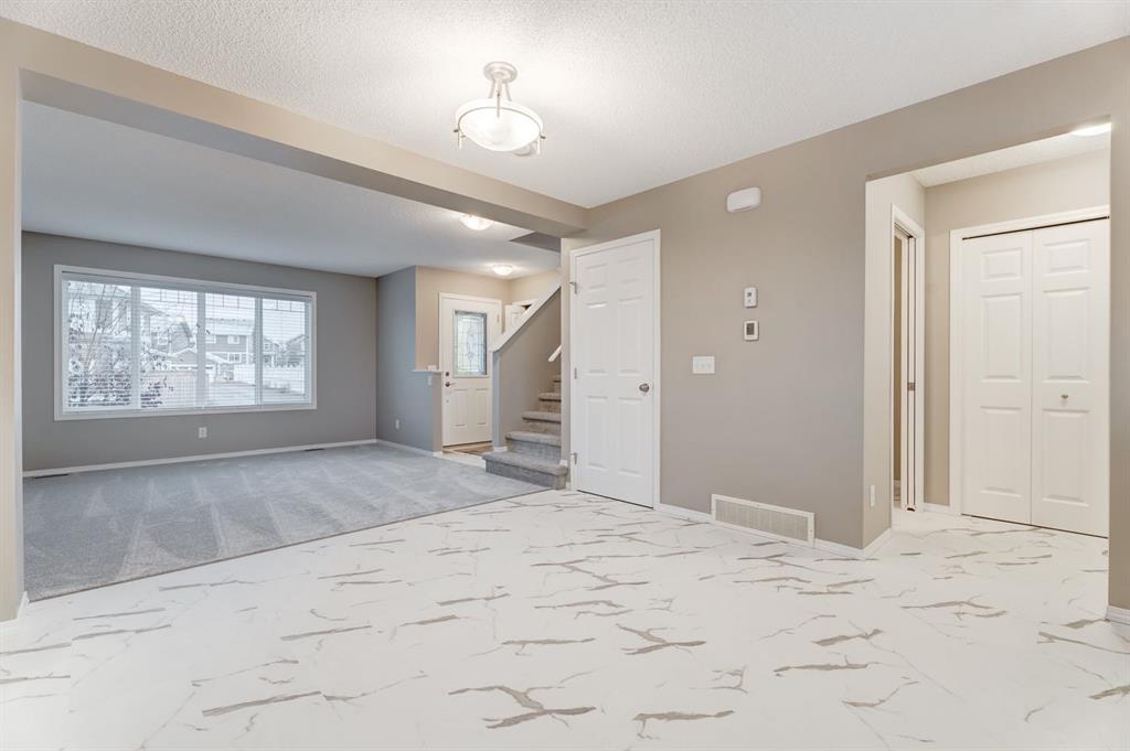 504 River Heights Green