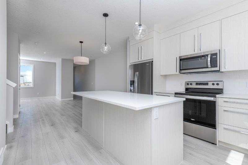 240 Chelsea Manor