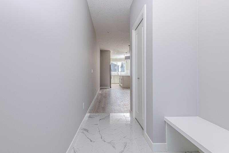 240 Chelsea Manor
