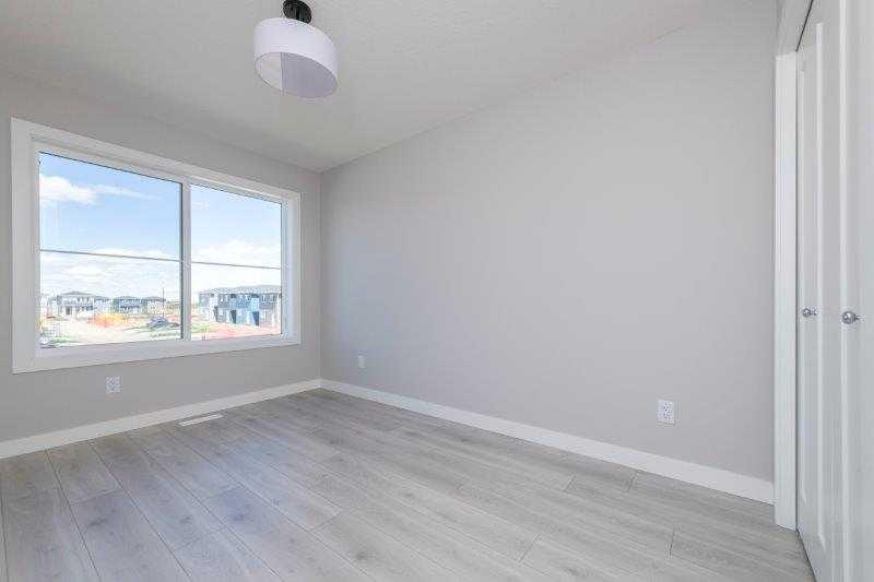 240 Chelsea Manor