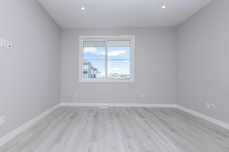 240 Chelsea Manor