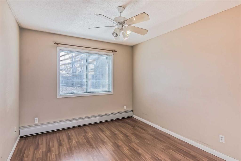 7 Harvest Gold Manor NE, #114