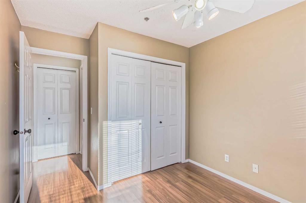 7 Harvest Gold Manor NE, #114