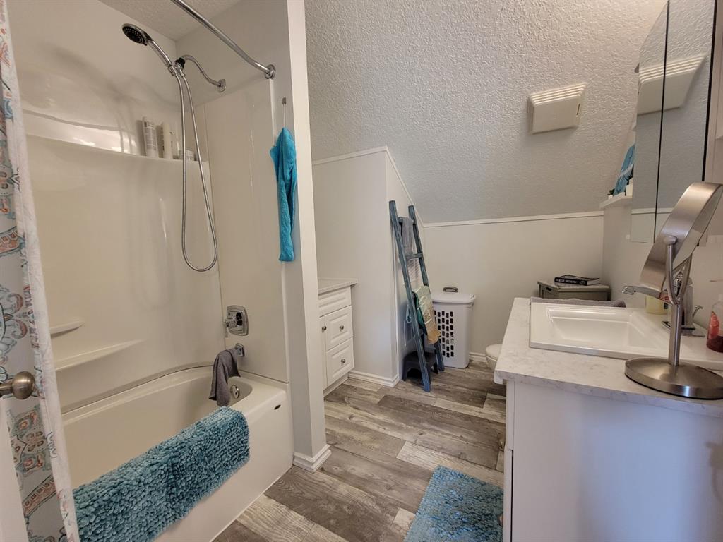 109 Main Street NE, #101, 103, 201, 203