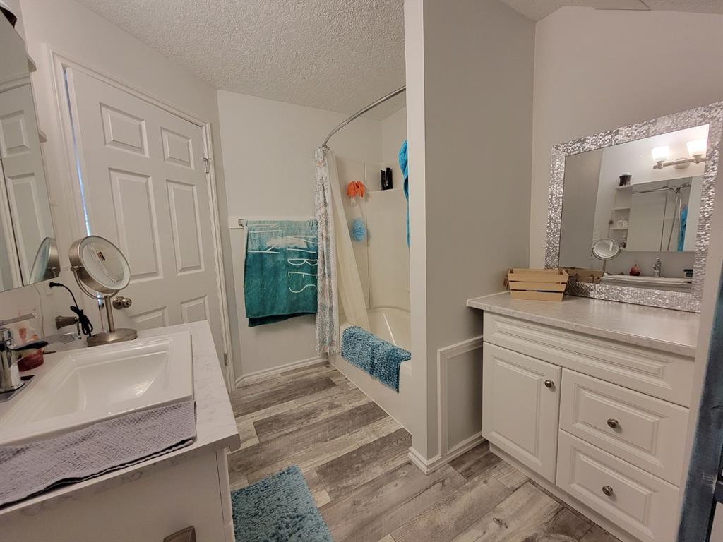109 Main Street NE, #101, 103, 201, 203