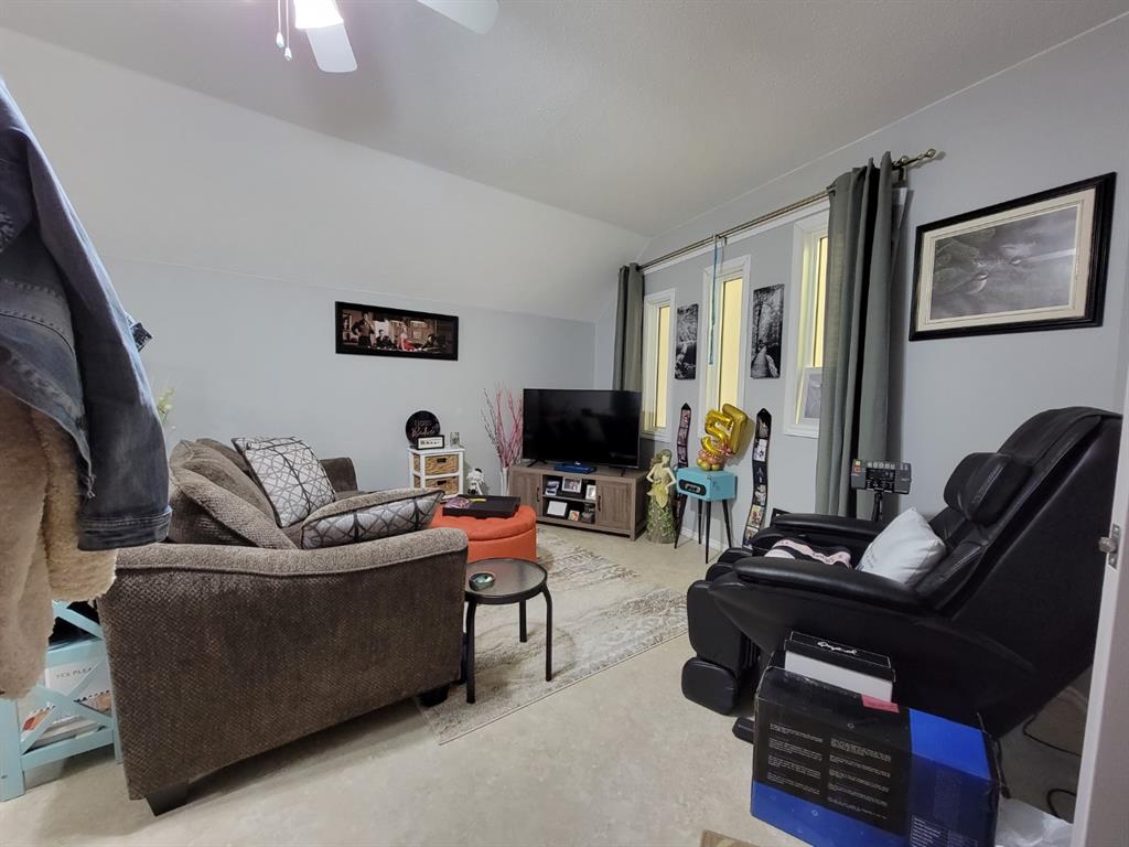 109 Main Street NE, #101, 103, 201, 203