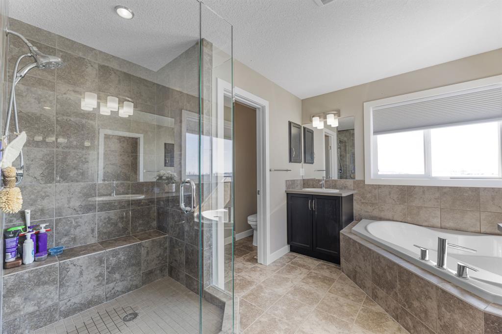 31 Lakewood Mews