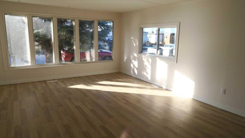 827 Bay Road