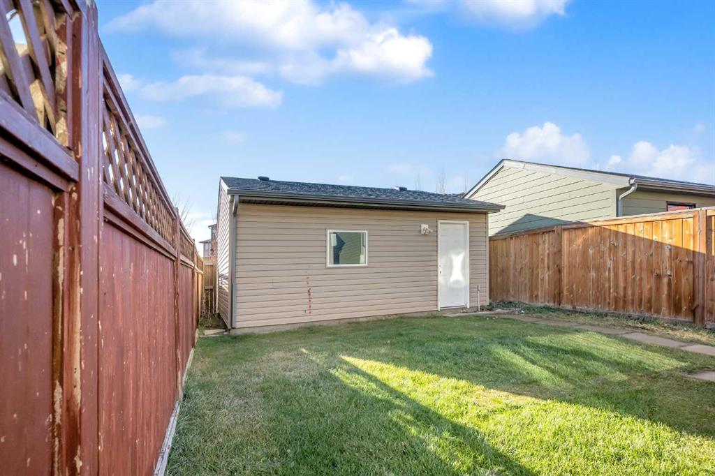 9 Walden Drive SE