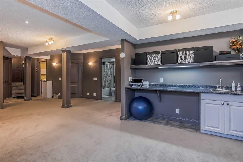 171 Coville Close NE