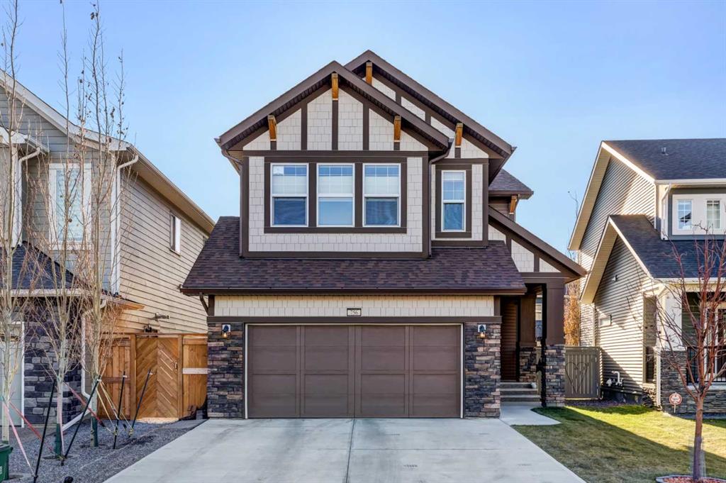 756 Coopers Crescent SW