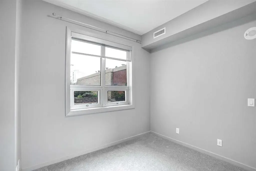 1410 1 Street SE, #210