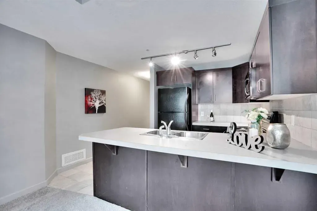 1410 1 Street SE, #210