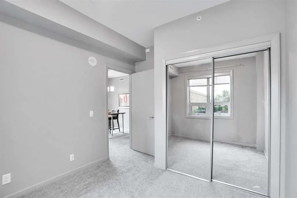 1410 1 Street SE, #210