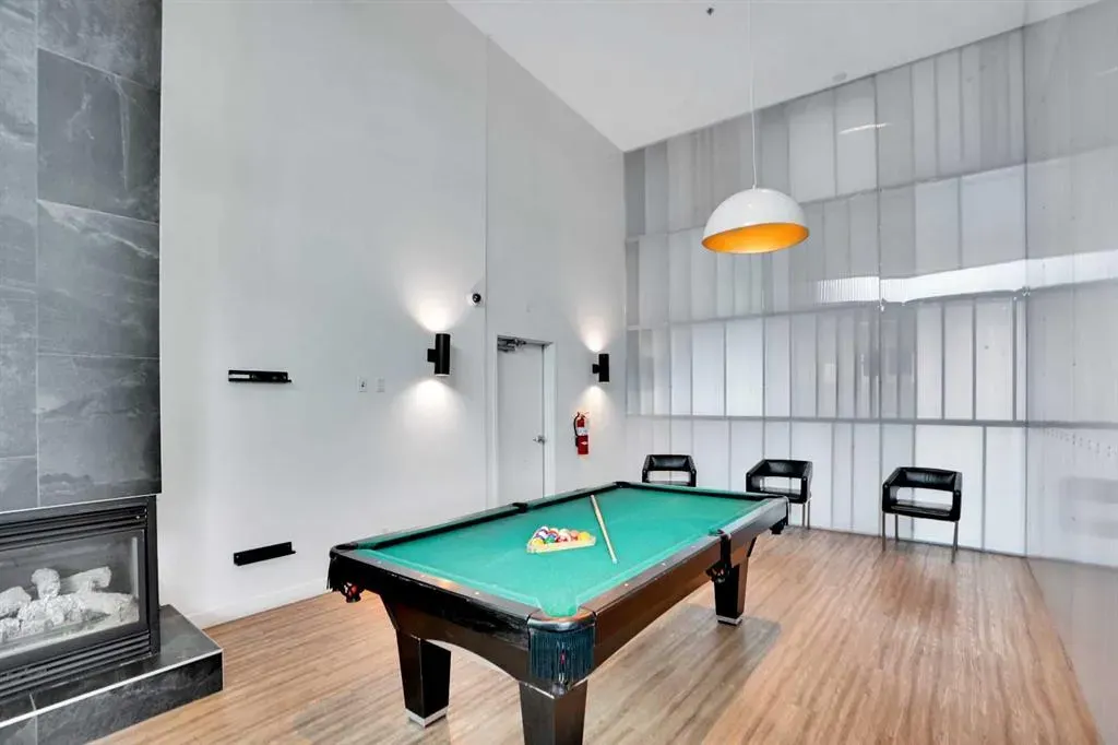 1410 1 Street SE, #210