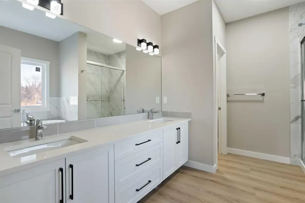 906 Macleod Trail SW