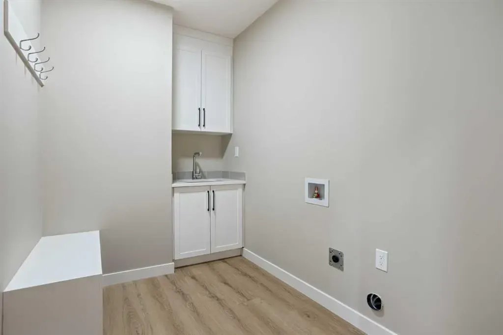 906 Macleod Trail SW