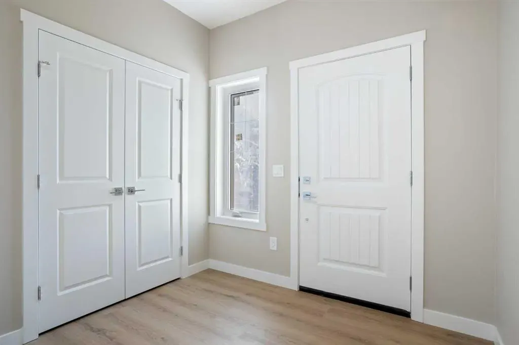 906 Macleod Trail SW