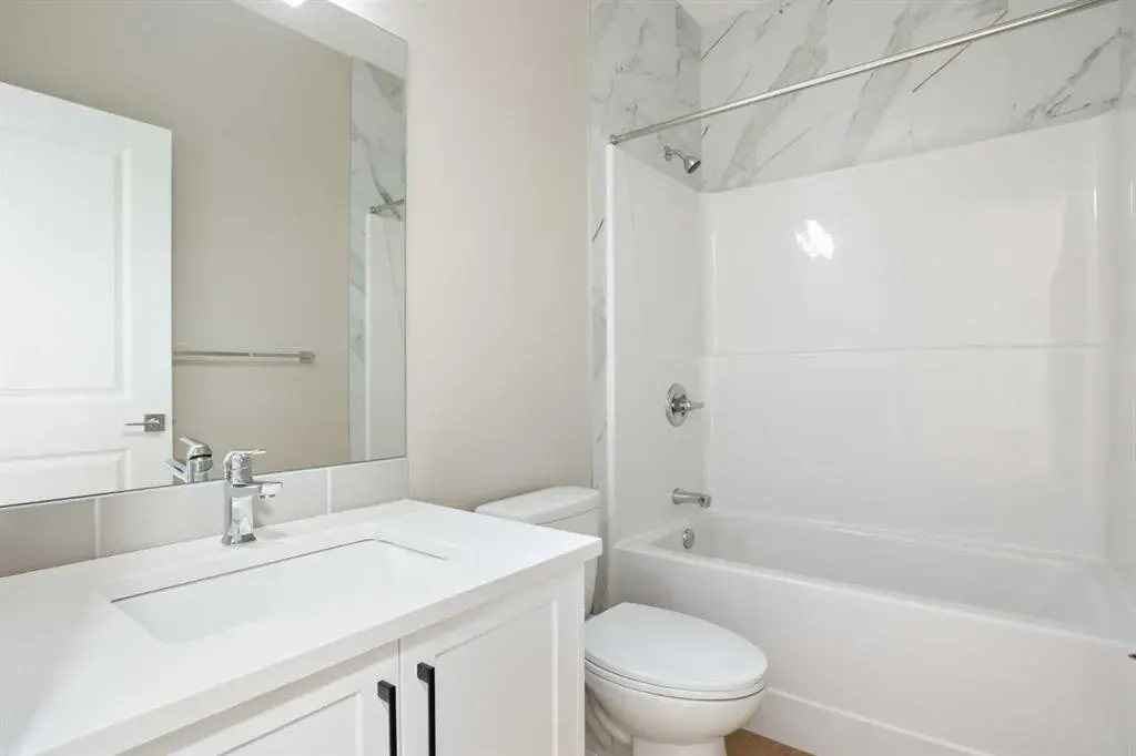 906 Macleod Trail SW