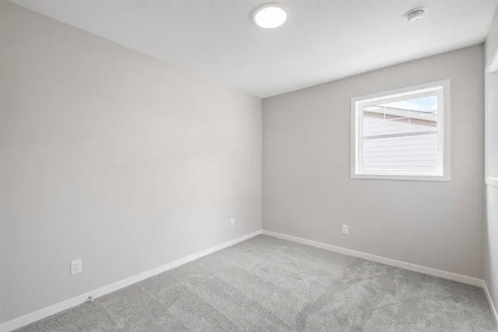 324 Magnolia Crescent SE