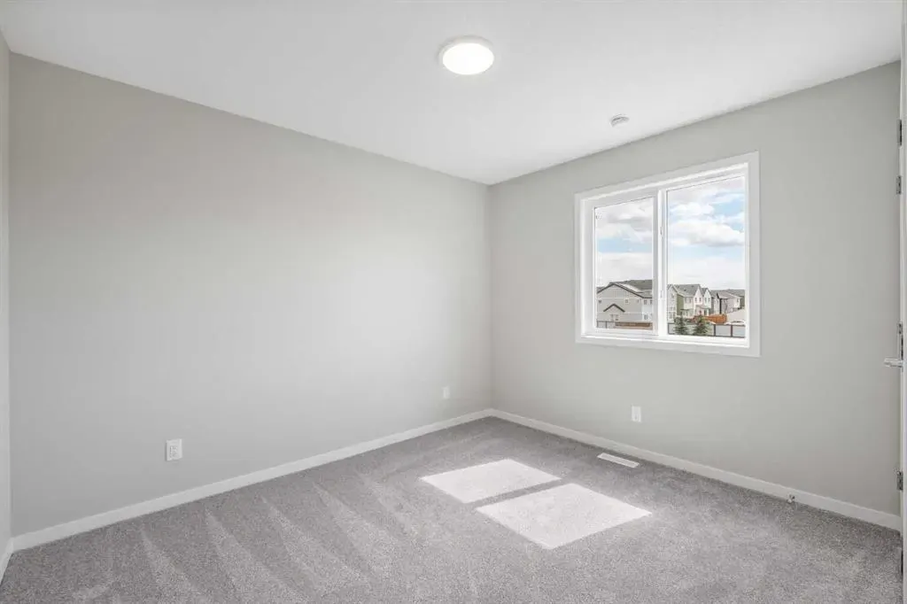 324 Magnolia Crescent SE