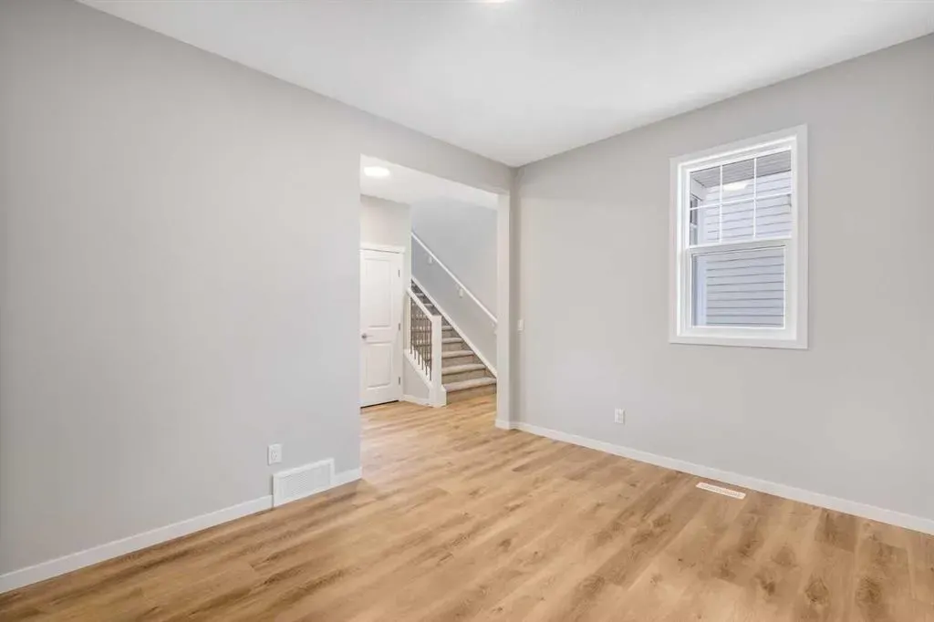 324 Magnolia Crescent SE