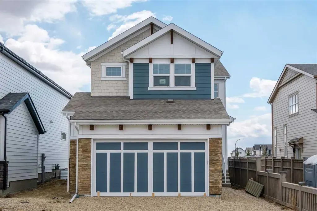 324 Magnolia Crescent SE
