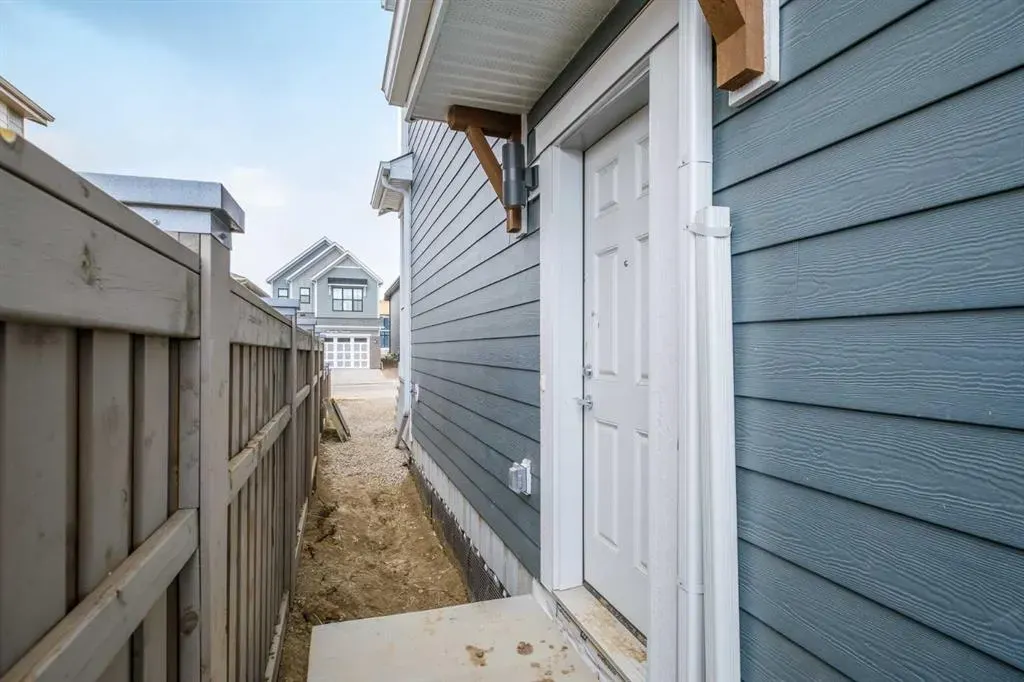 324 Magnolia Crescent SE