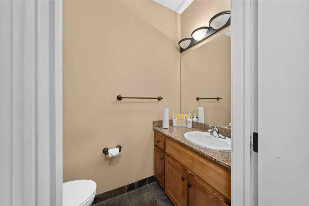 14 Crystalridge Drive, #200