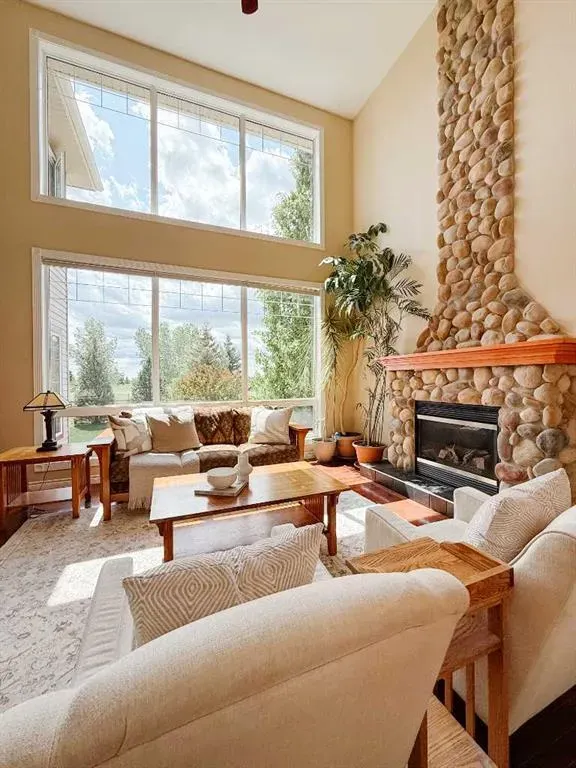 83 Hillview Road