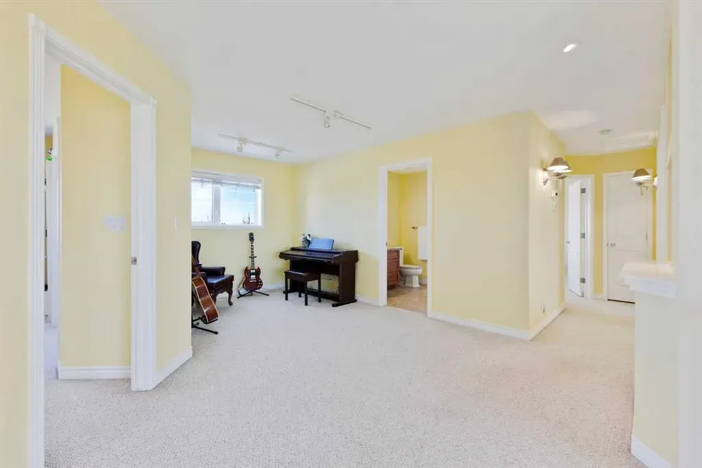 83 Hillview Road