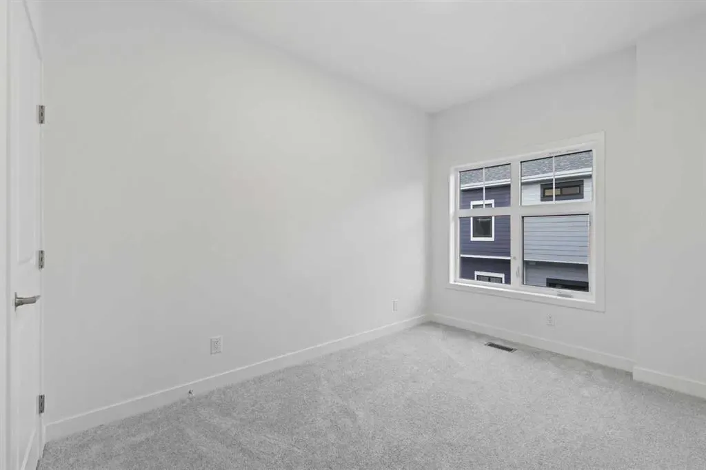 625 Mahogany Road SE