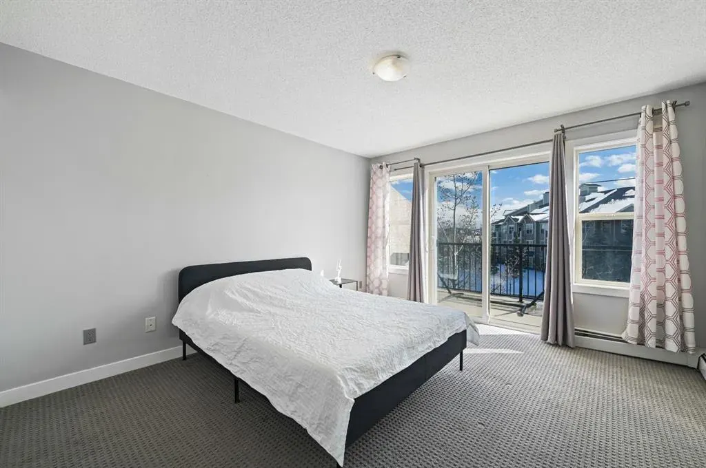 211 Aspen Stone Boulevard SW, #2205